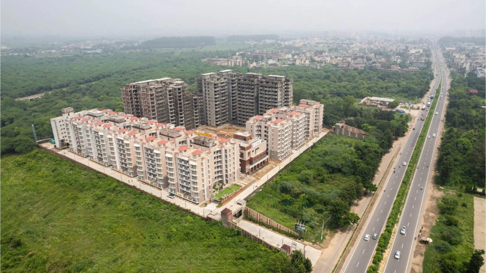 3BHK Flats in Steel Strips Towers