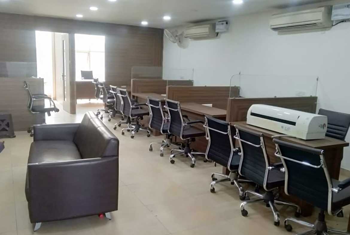 Office Space in Royale Estate