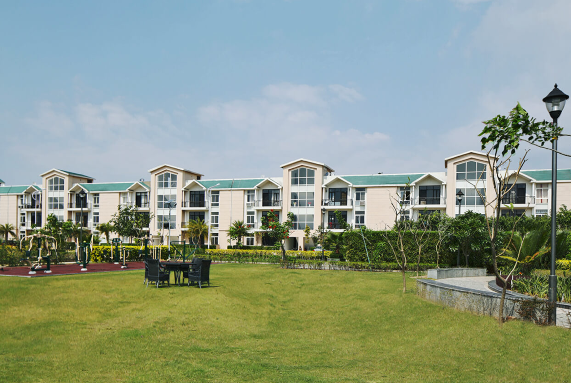 3BHK in Omaxe Silver Birch